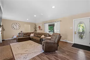 2724 20th St Ext, Chippewa Township, PA 15010 - Photo 5