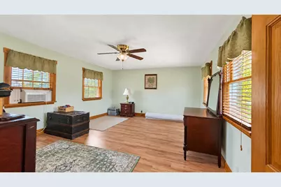 223 Elm Street, Vandergrift, PA 15629 - Photo 13