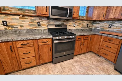 223 Elm Street, Vandergrift, PA 15629 - Photo 7