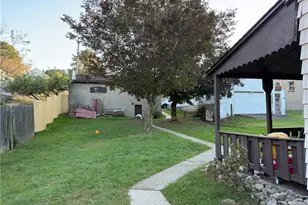 215 Lowell St, Vandergrift, PA 15690 - Photo 3