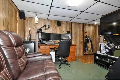 2403 Longcrest Ave, Bethel Park, PA 15102 - Photo 33