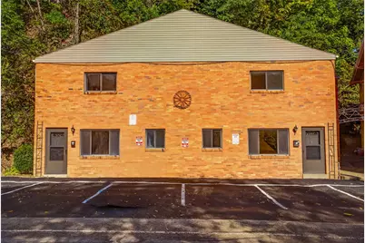 90 Vilsack St, Etna, PA 15223 - Photo 1