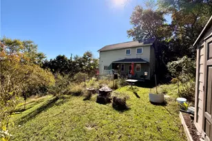 210 W 12th Ave, Tarentum, PA 15084 - Photo 3