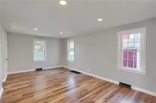 732 Pershing St, Ellwood City, PA 16117 - Photo 7
