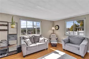 136 N Hazen Ave, Ellwood City, PA 16117 - Photo 3