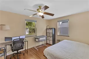 136 N Hazen Ave, Ellwood City, PA 16117 - Photo 13