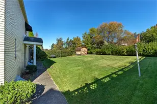 1329 Stanley Dr, Pittsburgh, PA 15147 - Photo 29