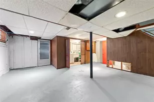 1329 Stanley Dr, Pittsburgh, PA 15147 - Photo 25