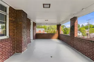 1170 Grandview Dr, Bethel Park, PA 15102 - Photo 25