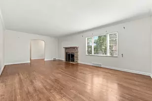 103 Woodland Dr, Pittsburgh, PA 15228 - Photo 9