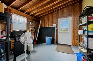 609 Lark Ln, Washington Township, PA 15613 - Photo 19