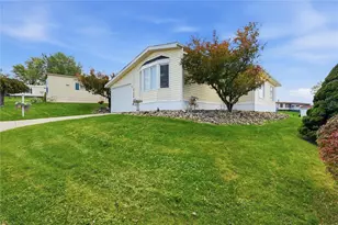 609 Lark Ln, Washington Township, PA 15613 - Photo 23