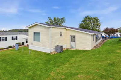 609 Lark Ln, Washington Township, PA 15613 - Photo 21
