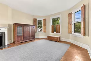 352 E New Castle St, Zelienople, PA 16063 - Photo 9