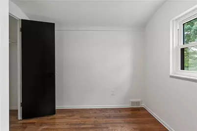 721 Sara Ln, Pittsburgh, PA 15147 - Photo 19