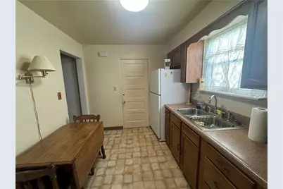 1502 Pennsylvania Ave, West Mifflin, PA 15122 - Photo 9