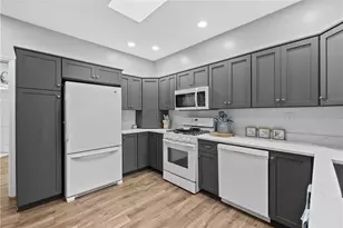 104 Boxwood Ct, Peters Township, PA 15317 - Photo 7