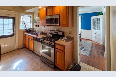 949 W 8th St, Erie City, PA 16502 - Photo 5