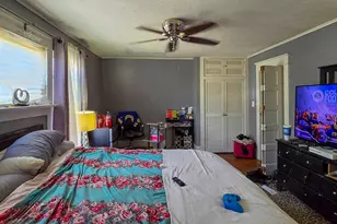 949 W 8th St, Erie City, PA 16502 - Photo 21