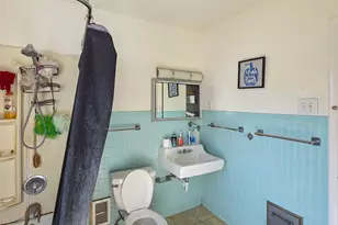 949 W 8th St, Erie City, PA 16502 - Photo 17