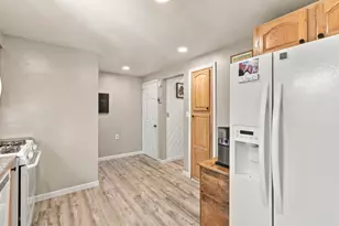 2635 Sapling Dr, Pittsburgh, PA 15101 - Photo 15