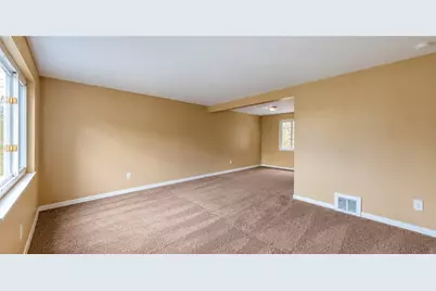 2022 Lindsay Road #1, Blackridge, PA 15221 - Photo 5