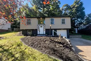 1889 Riggs Rd, South Park, PA 15129 - Photo 3