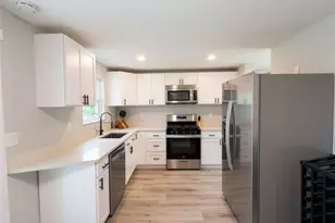 1889 Riggs Rd, South Park, PA 15129 - Photo 15