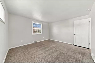 332 Bryant Dr, Pittsburgh, PA 15235 - Photo 11