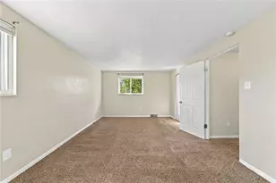 332 Bryant Dr, Pittsburgh, PA 15235 - Photo 15