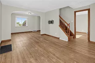418 Commonwealth Ave, Duquesne, PA 15110 - Photo 5