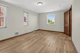 418 Commonwealth Ave, Duquesne, PA 15110 - Photo 17