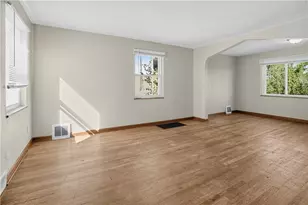 418 Commonwealth Ave, Duquesne, PA 15110 - Photo 13