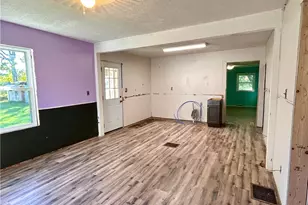 180 Grandview Ave, White Township, PA 15701 - Photo 5