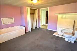 180 Grandview Ave, White Township, PA 15701 - Photo 11