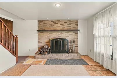 122 Brittner Cir, Jackson Township, PA 16063 - Photo 9