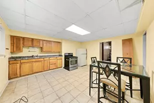 22 Woessner Ave, Pittsburgh, PA 15212 - Photo 9