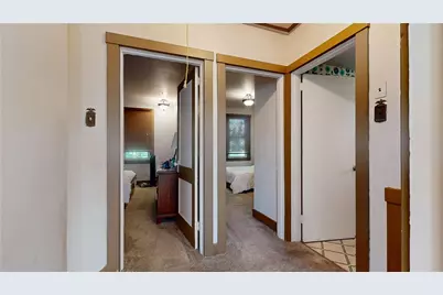 801 Deely St, Pittsburgh, PA 15217 - Photo 13