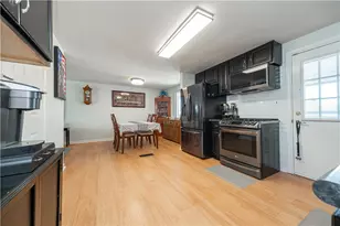 126 Vetter Dr, Pittsburgh, PA 15235 - Photo 7