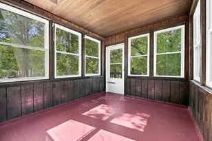 1027 5th St, Oakmont, PA 15139 - Photo 5