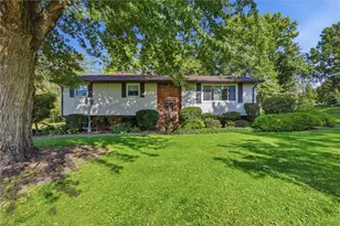 5005 Schwartz Ln, Hermitage, PA 16148 - Photo 1