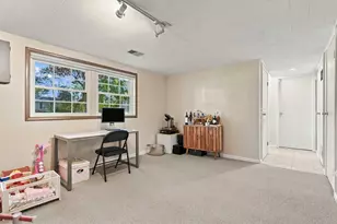 700 Fruitwood Dr, Bethel Park, PA 15102 - Photo 29