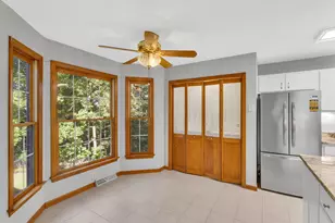 8510 Breezewood Dr, Pittsburgh, PA 15237 - Photo 9