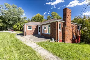 1330 Robbins St, Pittsburgh, PA 15236 - Photo 3