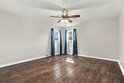 1330 Robbins St, Pittsburgh, PA 15236 - Photo 11