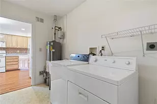 355 Allandale Dr, Bethel Park, PA 15102 - Photo 37