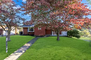183 Gourley Ln, Center Township, PA 15061 - Photo 3