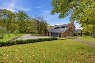 133 Greenfield Rd, Lackawannock Township, PA 16142 - Photo 3