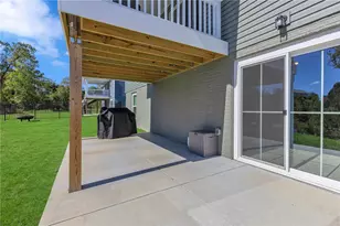 106 Olivia Dr, Center Township, PA 15061 - Photo 29