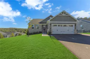 106 Olivia Dr, Center Township, PA 15061 - Photo 35
